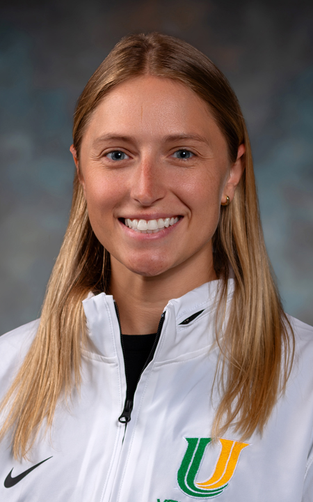 Caitlin Smith portrait